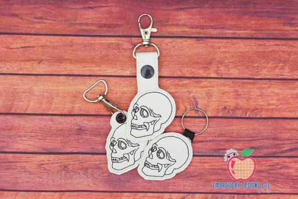 Human Skull ITH KeyFob Snaptab